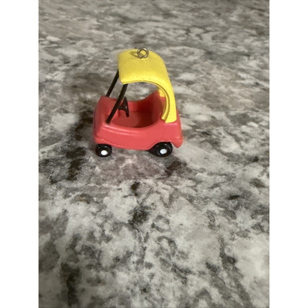 2015 Cozy Coupe Hallmark Miniature Ornament Little Tykes Size:1.28"x 1.22" x 0.5
